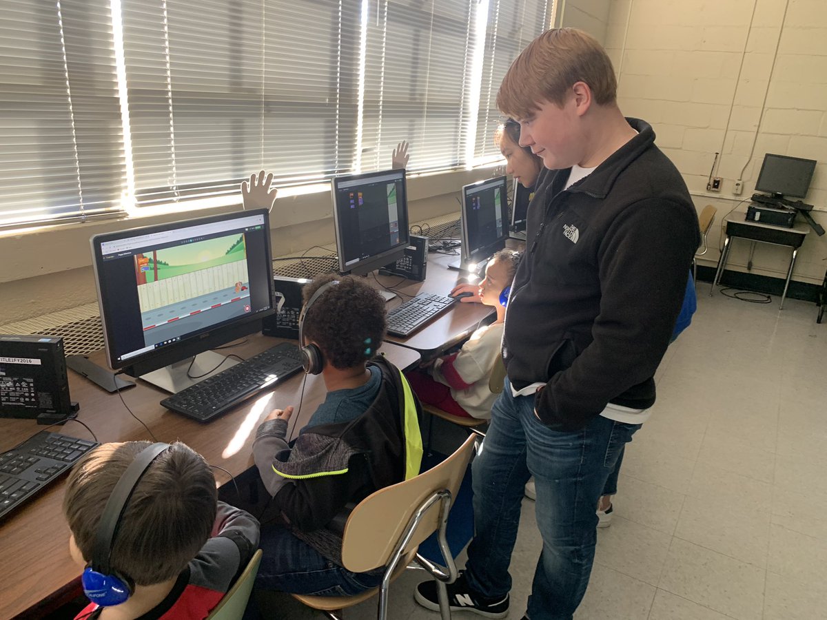 KevinFoshee1's tweet photo. Warrior Elementary doing Hour of Code lessons with Mortimer Jordan students!  We’re coding a program to make a puppy run and jump!   @warriorjefcoed @JEFCOEDTech https://t.co/8dDvTx9HXj