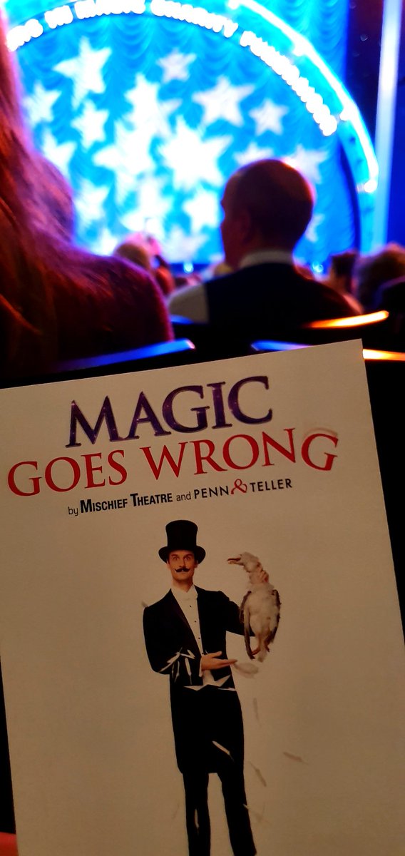 theJeremyVine's tweet image. So excited to be at this opening night ... I'm READY! #MagicGoesWrong @mischiefcomedy