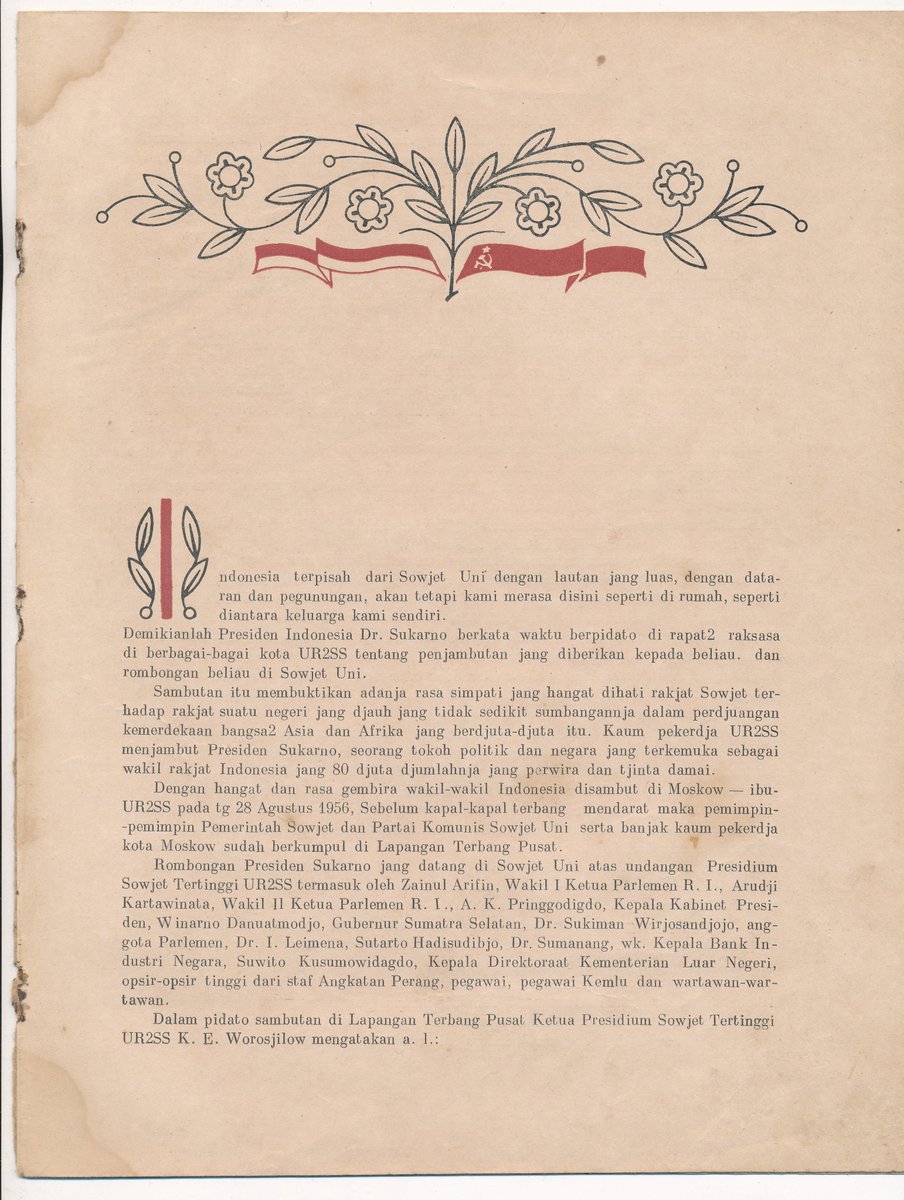 arbainrambey's tweet photo. Berkas yang menunjukkan Sukarno mengunjungi Samarkand, sesuai isu bahwa dialah yang "menemukan kembali" makam Imam Bukhori https://t.co/wTbxcszJNJ