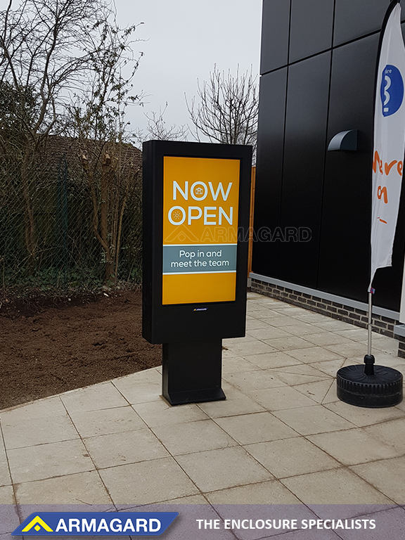 Armagard's tweet photo. Protect any screen, indoors or outside, with LCD environmental enclosures. Digital signage enclosures are the cost-effective, versatile solution for protecting displays used in all kinds of locations. See the range, here https://t.co/KmkQAVkgZB #dooh #digitalsignage #avtweeps https://t.co/X4rBeBQZYe
