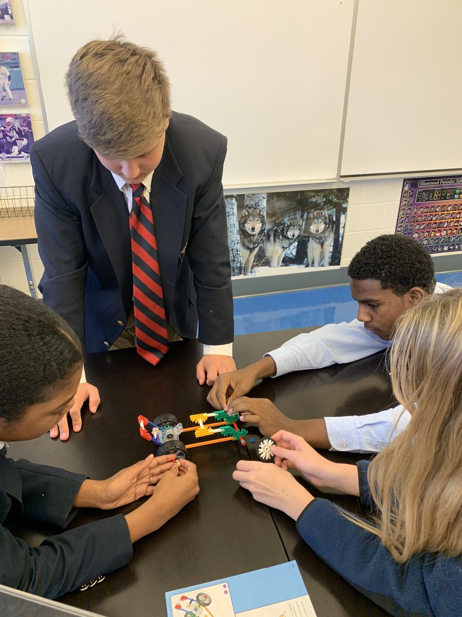 Moody612's tweet photo. #8CPscience K’Nex engineers designing cars to review data collection, graphing and analysis before jumping into Physics this semester. #WAsteam @WAMiddleSchool @WoodwardAcademy https://t.co/hx5yaCtODQ