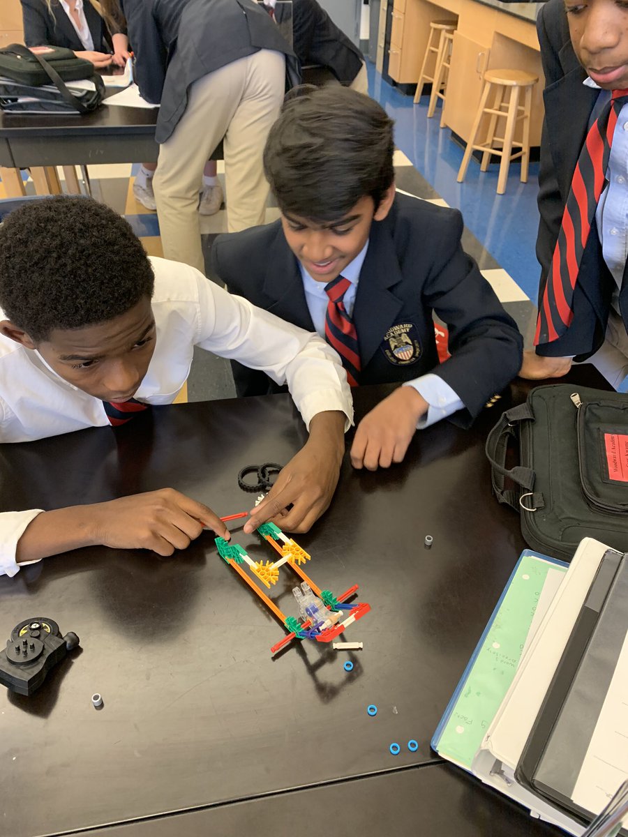 Moody612's tweet photo. #8CPscience K’Nex engineers designing cars to review data collection, graphing and analysis before jumping into Physics this semester. #WAsteam @WAMiddleSchool @WoodwardAcademy https://t.co/hx5yaCtODQ