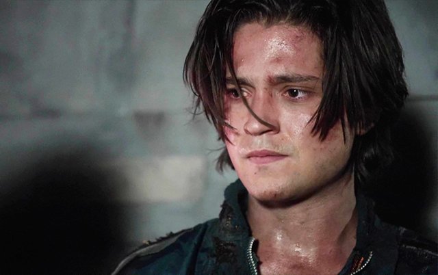 저 한국말 하는 외국인 토마스 맥도넬은 드라마 원헌드레드에 나옵니다... 진짜 재밌거든 여러분 보자Translate post