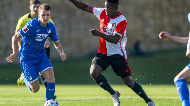 Farmsum1952's tweet photo. Feyenoord wint vanmiddag in Marbella op het Marbella Football Center, na een 2-0 tussenstand, met 2-3 van Bundesligaclub TSG 1899 Hoffenheim. Doelpunten Narsingh (2x) en Toornstra. #hoffey #Feyenoord https://t.co/oQNxKYoogy