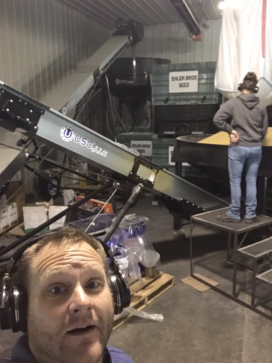 Bean_Dork's tweet photo. You can’t finish if you don’t start! #SeedShieldMax @MerschmanSeeds @EnlistOnline @HelenaAgri 
#treat2020 @AgSwtP2 https://t.co/QbQJGeaYiA