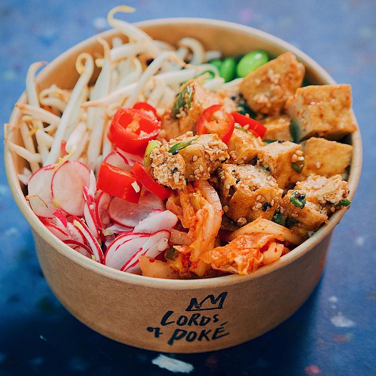 CamdenMarket's tweet image. Sushi in this cold weather, sounds crazy but looking at @lordsofpoke are giving us cravings 🍣🤤

#Vegans don't fret there's ✌️ poké bowls for you 🥗 #veganuary #lordsofpoke #pokebowl