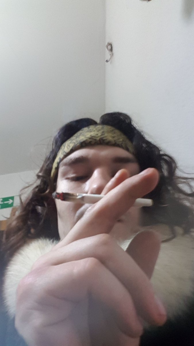 1312Wookie's tweet photo. #love #eppstein #Bremthal #Homeless #StreetFighter #streetshit https://t.co/KIsycVNAIN