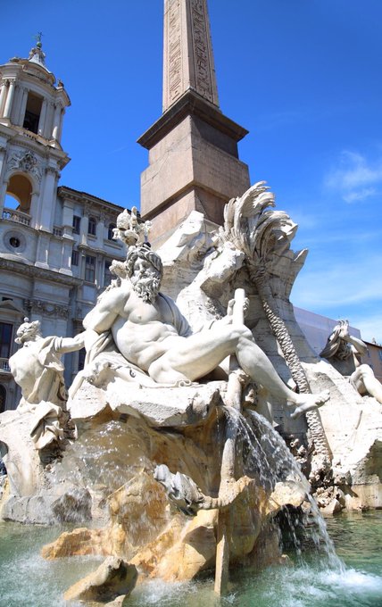 #Zeus at the Fontana dei Quattro Fiumi (Fountain of the Four Rivers) in ...