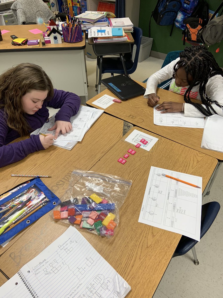 TAHarville's tweet photo. Decomposing fractions are EASY PEASY LEMON SQUEEZY! @edhodgesesmisd @misdmath1 #4thgrade #mesquiteisd #hornetsmakeithappen https://t.co/IwgRzxdEwM