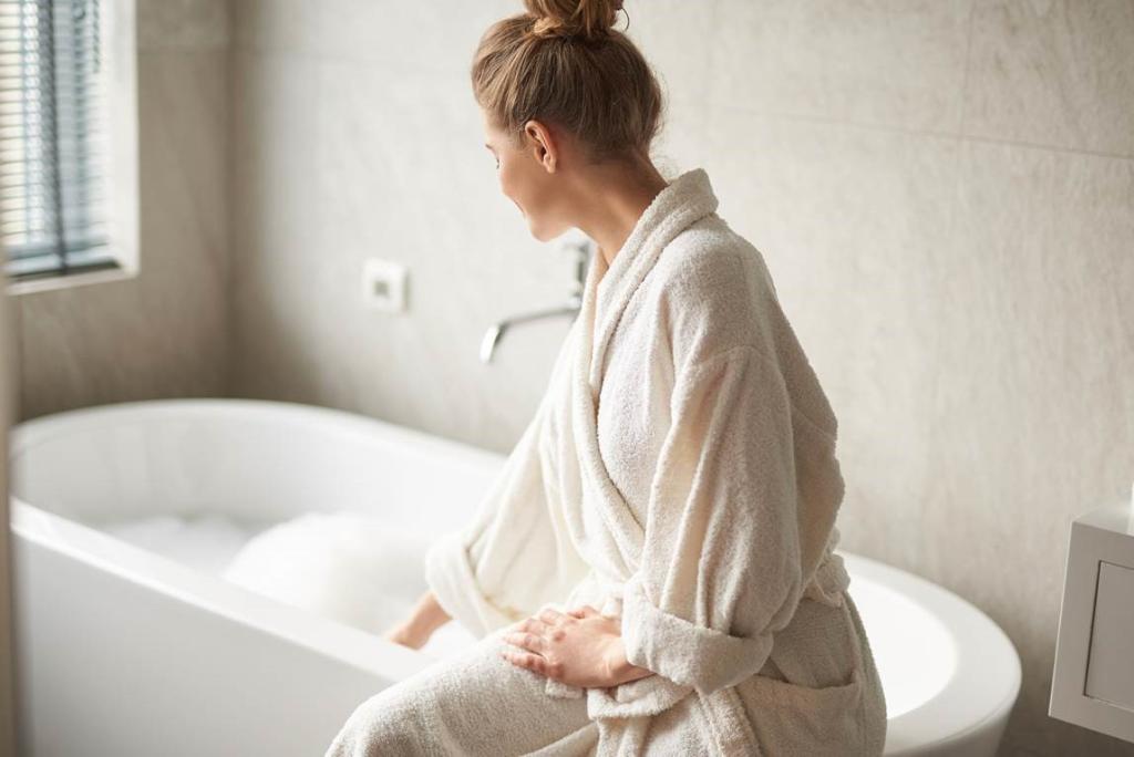 Do you know that bubble baths are a simple way to let your body heal? The warm water accompanied with plenty of bubbles will help you wind down after a long day. #BubbleBathDay #WellnessWednesday