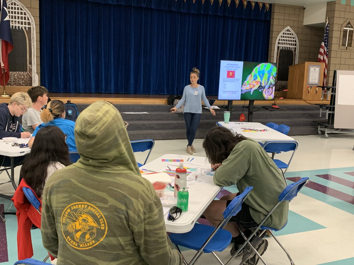 theARFoundation's tweet photo. Yesterday, we hosted a training for afterschool staff and how they can better support students' social emotional learning. #Afterschoolworks #AISDproud 🍎📚✏️ https://t.co/nn0bB1FadD