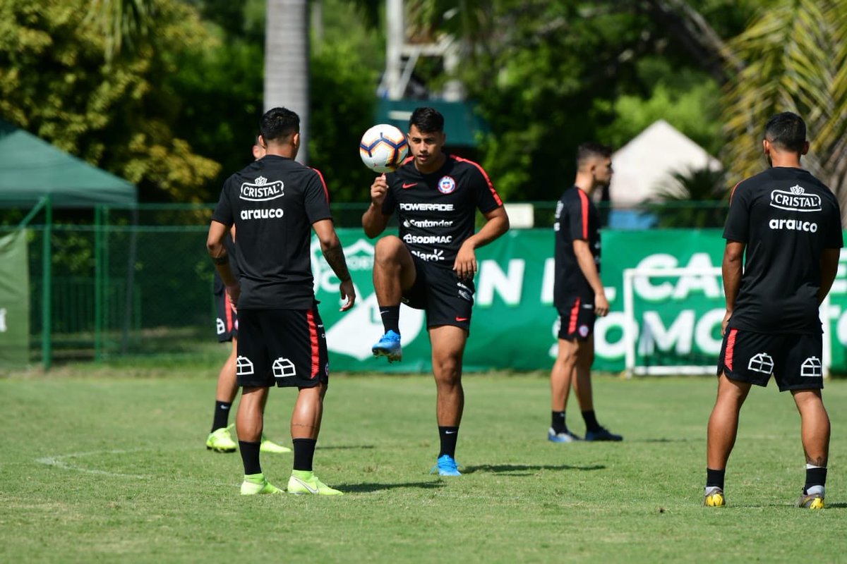 Selección Chilena tweet media