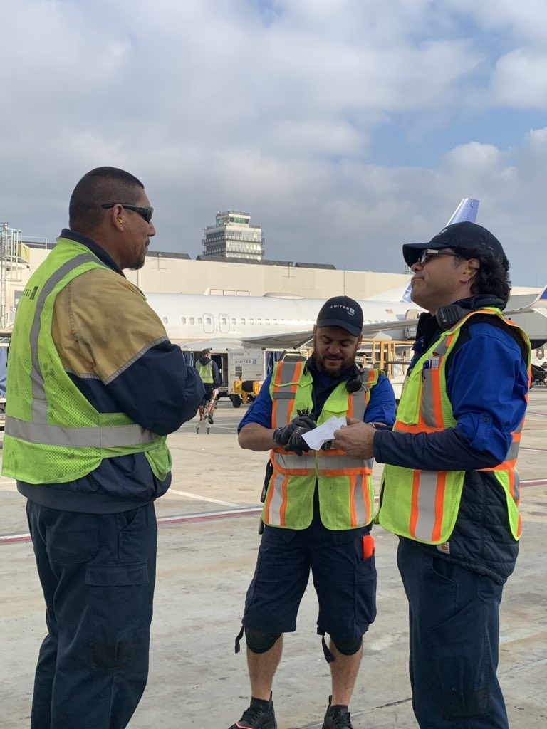 LAX Leads C Palacios and G Torres with RSE J Morales discussing and preplqnning their next inbound.  #WhyILoveAO
#CORE4
#UA2WinLA
#BeingUnited
#BestTeamLAX