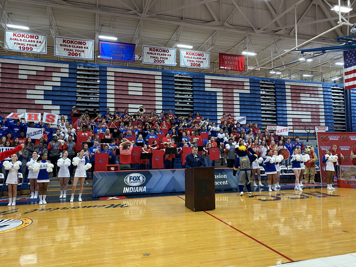 _BarbHall's tweet image. Look at my two cuties at today's 2020 Basketball Day announcement! They were lucky &amp;amp; got to take part in today's announcement from the @IHSAA1, @FSIndiana, @Pacers, &amp;amp; @IndianaFever. ☺️ Exciting things happening for Kokomo!!!!