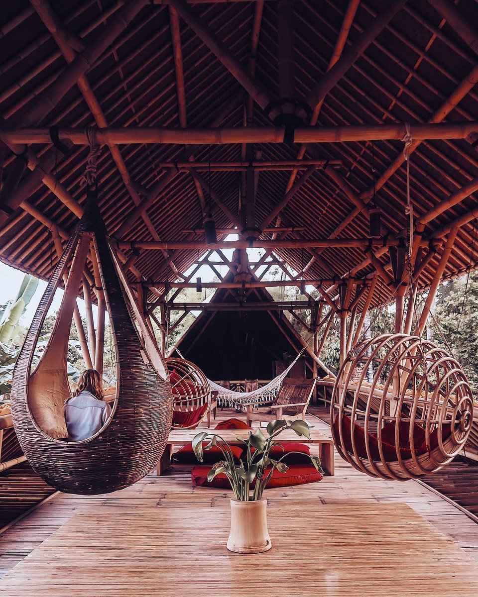 EpicureansLife's tweet photo. 🌴 The Bambu Indah hotel is the perfect spot if you are looking for an environment friendly place with the comfort of a luxury resort. You will reconnect with nature for sure.
-
📷 by @stfno
📍 Bambu Indah
-

#ubud #bambuindah #luxuryhotel #luxuryplace #luxuryresort #hotel https://t.co/yhop9Vj1CZ
