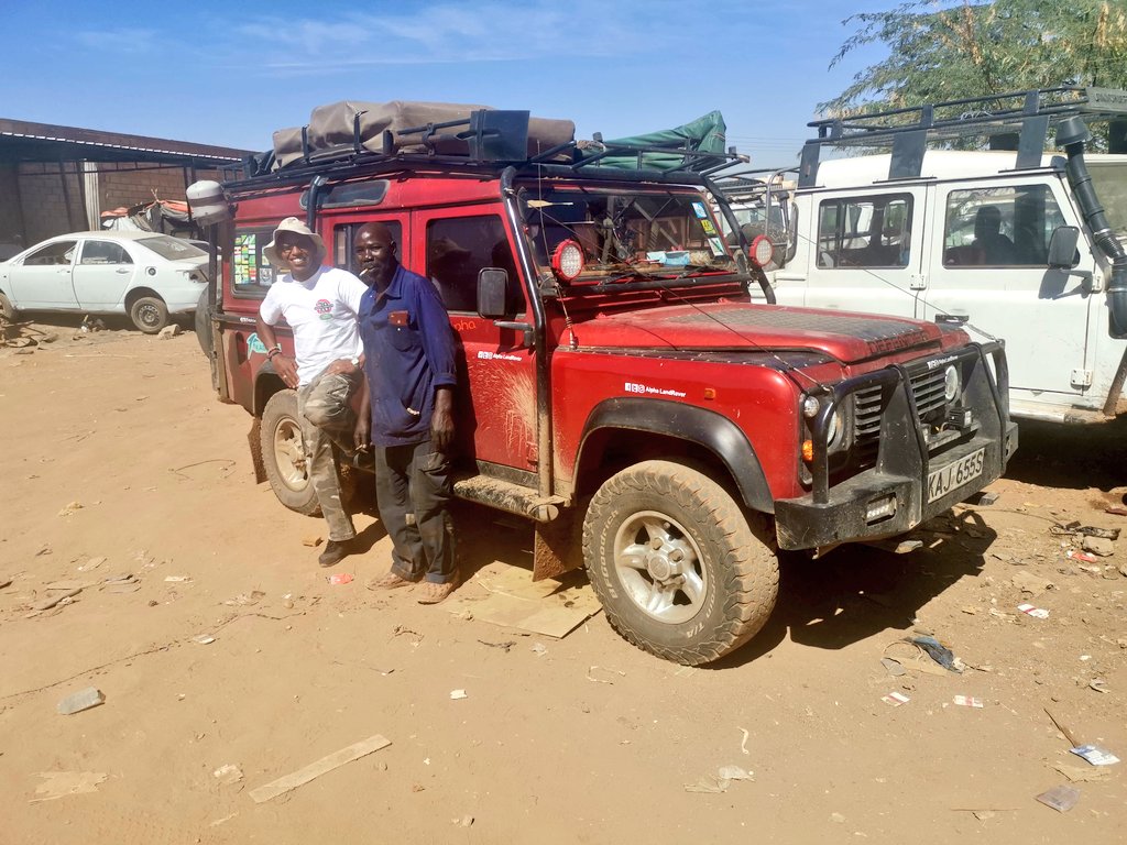 Khartoum: Blanco is a great guy with Landrovers #BreakingBorders  #AlphaLandrover *FB and *IG: Alpha Landrover #Roadtrips  #TembeaKenya  #Drive47  #Camping  #Overland  #overlandingafrica  #AfricaTravel  #Defender  #Landrover  #landroverdefender  #Ethiopia  #Kenya  #SUDAN  #Africa  #wanderlust