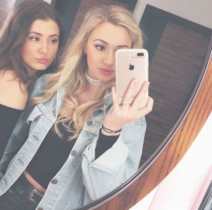 Louise (@louisemichellx) on Twitter photo 