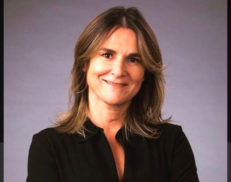 Muchas felicitaciones a Paulina De Allende-Salazar, premio Lenka Franulic 2019. Ha realizado una excelente carrera en investigación periodística. <a href="/bernidelsolar/">bernardita del solar</a> <a href="/CaroinaJ/">Carolina Jiménez Mery</a>