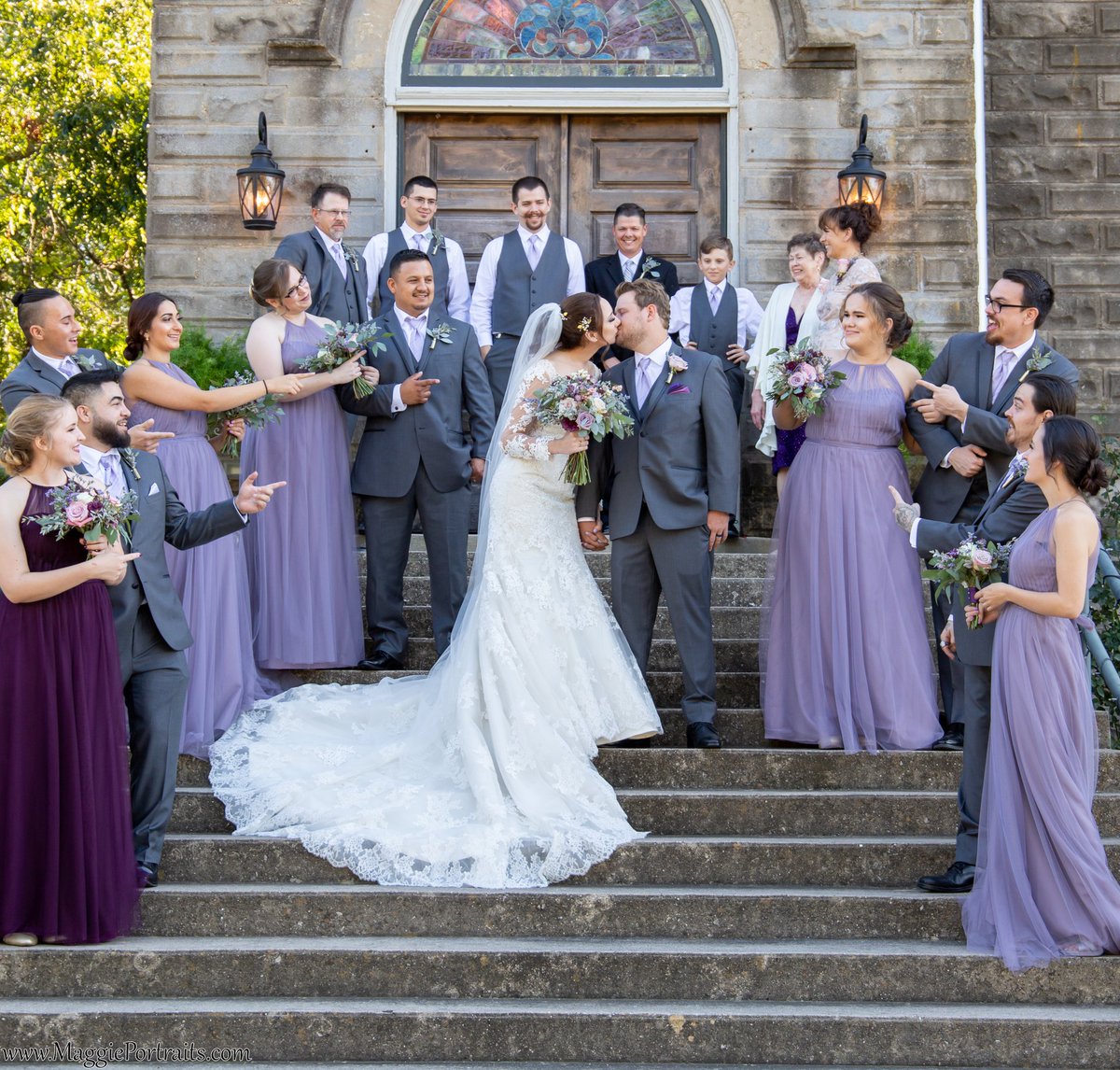SommerTime266's tweet photo. some of my favorites from the wedding https://t.co/ToJ7KpeJA5