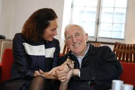 FredFlori's tweet photo. Pour cette 3eme édition du Prix Alice Guy, Frédérique Bedos est en lice avec le documentaire ‘’Jean Vanier, le Sacrement de la Tendresse’’. Film formidable ! si vrai, si Beau, si juste ! Coupde💗Tout simple ... Soutenez le par un clic ! 
▶️ https://t.co/l2zK392PdF @projetimagine https://t.co/T3tT5DviDW
