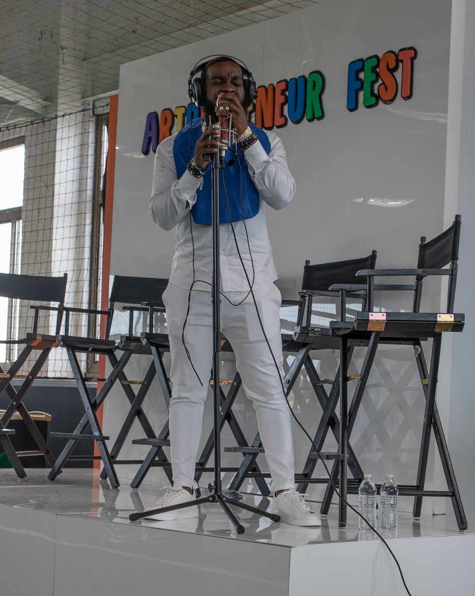 ArtrepreneurF's tweet photo. Tag your favorite entrepreneurs 👀❗️#artrepreneurfest https://t.co/xJNPEwZ9OG