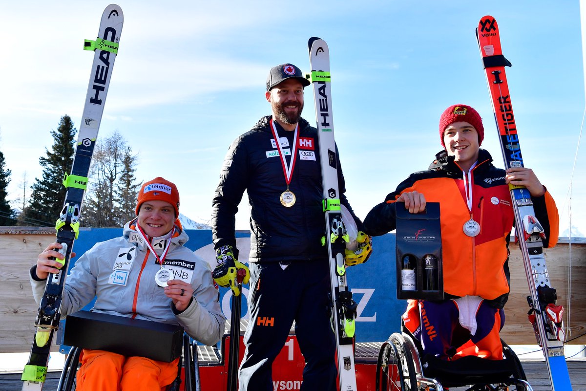 🚨 Podium alert 🚨 <a href="/JepsenMollie/">Mollie Jepsen</a> , <a href="/KOatway/">Kurt Oatway</a>  and <a href="/mac_marcoux/">Mac Marcoux</a>  guided by Tristan Rodgers all won gold in the inaugural World Cup races of the season. 🥇 The team is excited to get back on the track tomorrow. 📸 Luc Percival