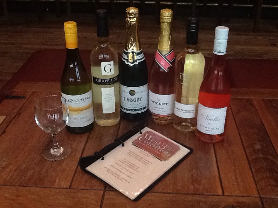 West3rdCommon's tweet image. #HappyHour is in full swing @West3rdCommon NOW until 8pm! ALL Appetizers / Bar Snacks are $2 Off during Happy Hour. Warm up those post Holiday Blues w/ our #SpikedCider, #MulledWine or #HotToddy or check our selection of #CraftBeers or #Wine. Remember to #ShopSmall in #NoHo #NYC