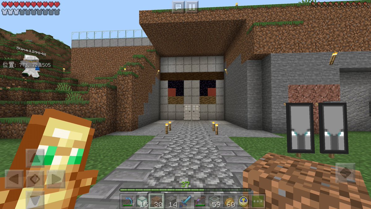 もずすく ふふふ マイクラpe マイクラマルチ おりれる すらいむさんが作ってくれはったゴーレムトラップの入口 めっちゃかわいぃやんなぁ ステキや