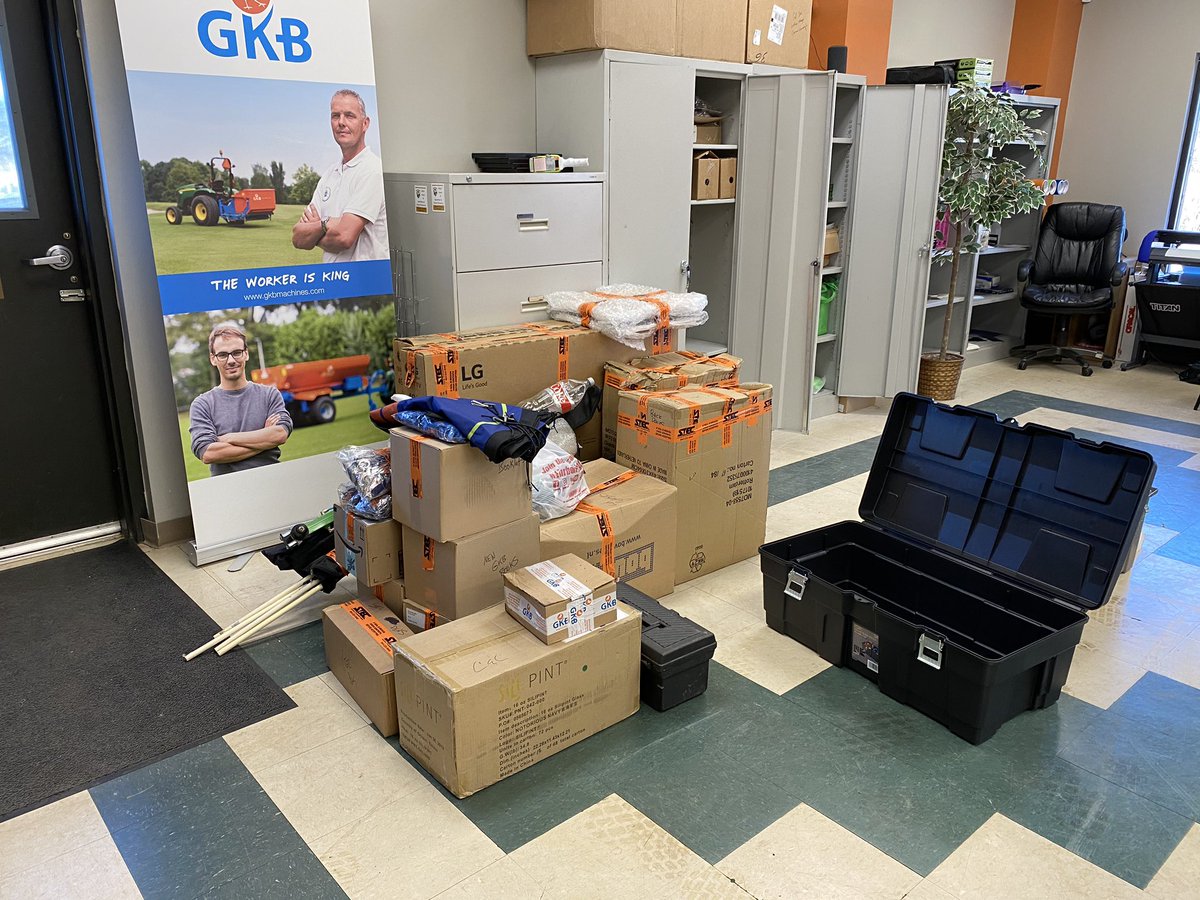 cliffwstewart's tweet photo. The calm before the โ๏ธ! Behind the scenes of a vendor attending the STMA @FieldExperts Show next week. The preparation started in spring 2019 ๐ฑ๐ฅด #SHOWTIME #BOOTH739 #BOOTH739 #BOOTH739 #BOOTH739 @STECEquip @life_turf @BCSTEC9 @turffboy67 @TurfChuck #moretocome ๐๐๐ญ๐ป๐ค๐ป๐ฎ๐ช https://t.co/FRzki750KF