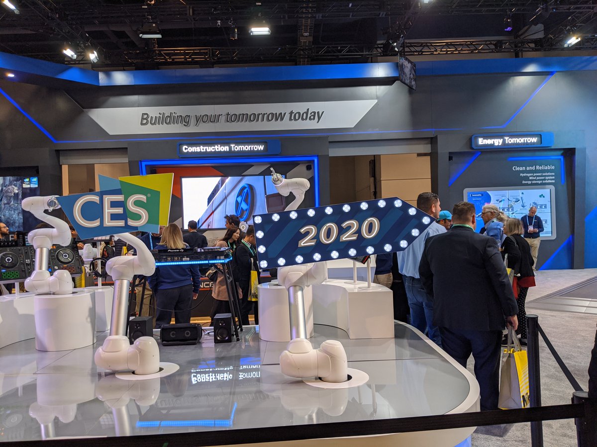 #CES2020 #AutonomousMobility is on the rise. Auto makers are competing with firms like @amazon. Software companies are now building the infrastructure & ecosystem for #AVs #AutonomousCars. @Sony is designing an #AutonomousCar. @Uber & @Hyundai are developing a drone-like #AirTaxi