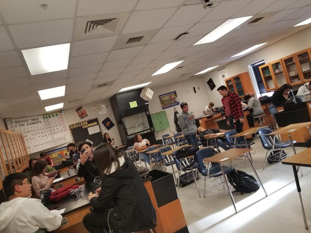 jgtchemnerd's tweet photo. Chemistry students at #AztecEmpire pondering on their #2020NewYear personal and academic short-term goals and how to achieve them. Students using @Flipgrid to create their video and share with the class! Starting strong! @EDAztecs_HS #TeamSISD https://t.co/wl1dCKDabM