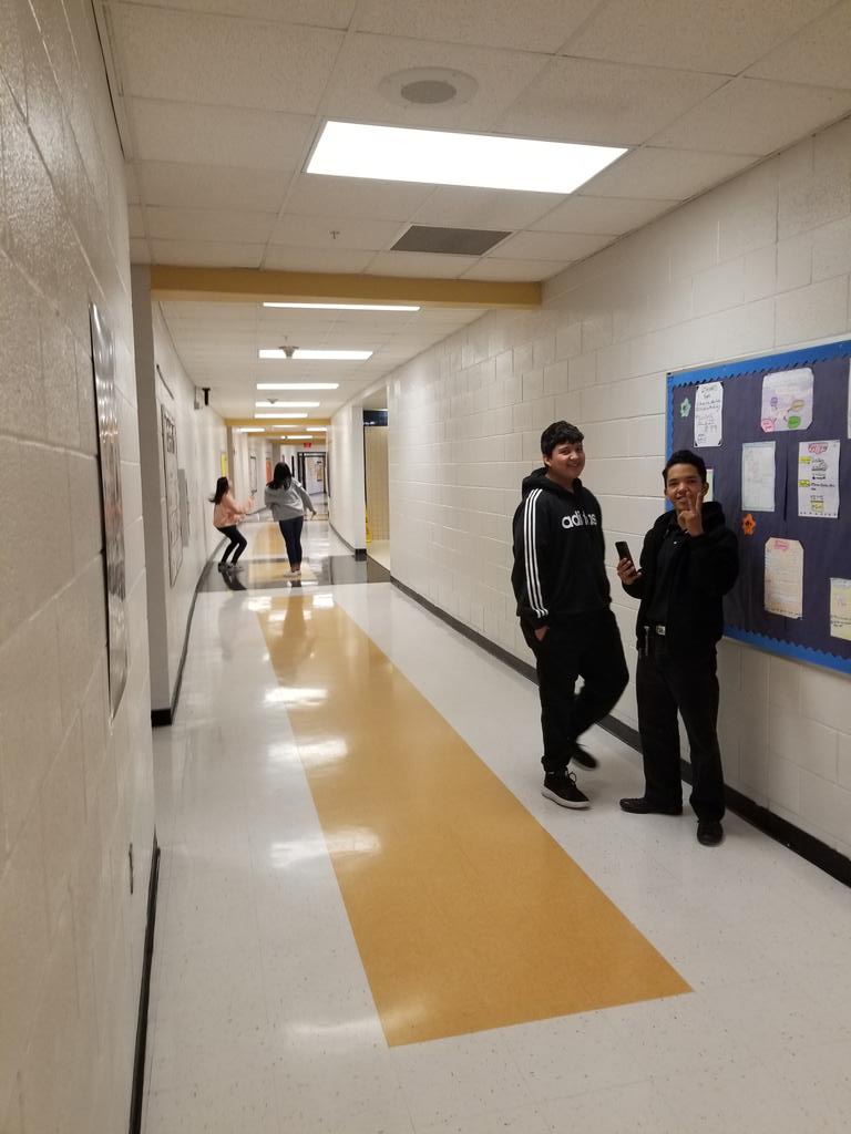 jgtchemnerd's tweet photo. Chemistry students at #AztecEmpire pondering on their #2020NewYear personal and academic short-term goals and how to achieve them. Students using @Flipgrid to create their video and share with the class! Starting strong! @EDAztecs_HS #TeamSISD https://t.co/wl1dCKDabM