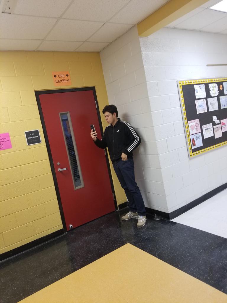 jgtchemnerd's tweet photo. Chemistry students at #AztecEmpire pondering on their #2020NewYear personal and academic short-term goals and how to achieve them. Students using @Flipgrid to create their video and share with the class! Starting strong! @EDAztecs_HS #TeamSISD https://t.co/wl1dCKDabM