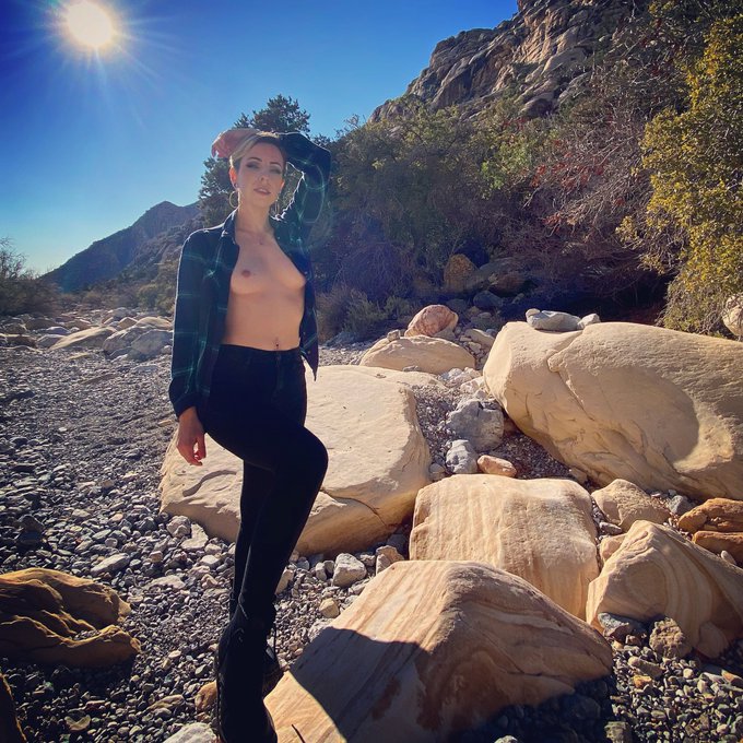 Nature and Boobs! 👀 Sneak peek of this mornings photo shoot with @Abbey_Rhode. Check out her Onlyfans<a href="/tag/afterparty"class="tags"><span>#afterparty</span></a>