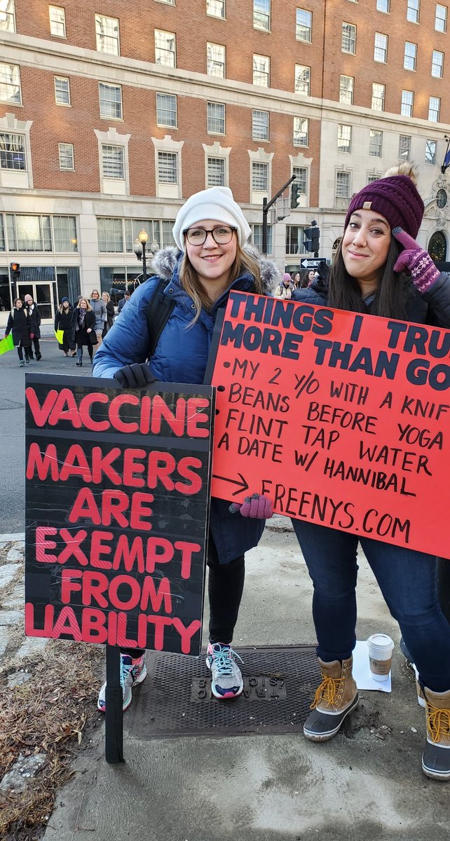 Protesting for medical freedom in Albany. Freenys.com #medicalfreedom #scsforward #nohpvflumandates