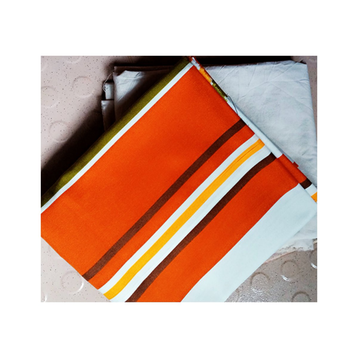 OcubeFabrics's tweet image. We sell all kinds of plain and pattern materials in wholesale and retail .We're available available 24/7. Let's know how we can be of help to you.. And can as well help retweet and like.. My customers may be on your timeline please!!!! #fabrics #PlainAndPattern #OcubeFabric