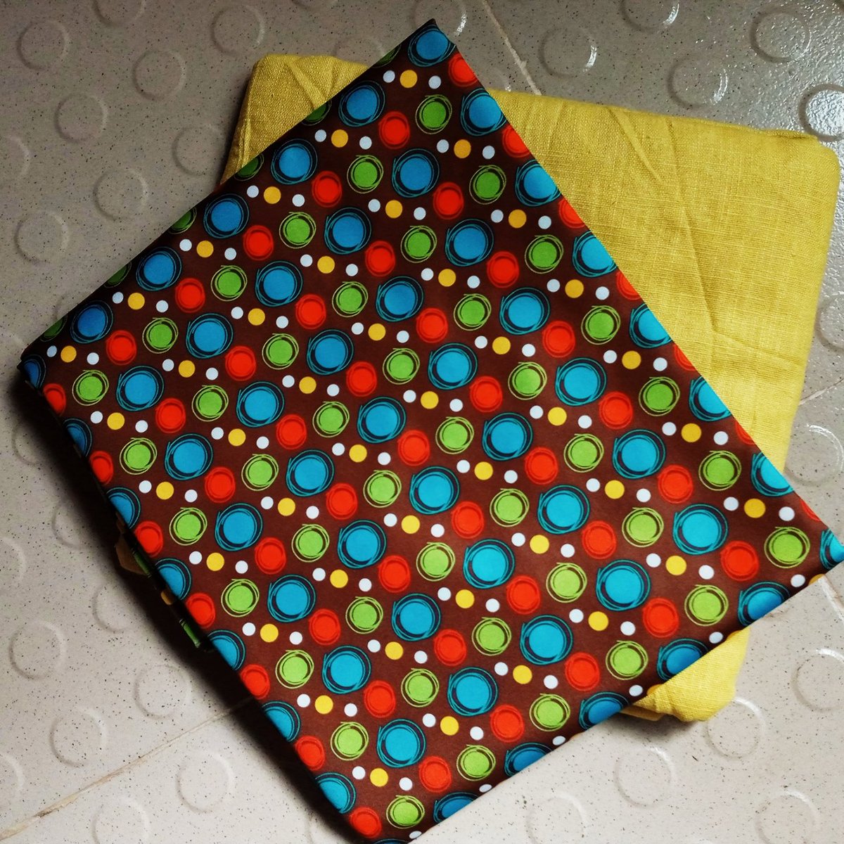 OcubeFabrics's tweet image. We sell all kinds of plain and pattern materials in wholesale and retail .We're available available 24/7. Let's know how we can be of help to you.. And can as well help retweet and like.. My customers may be on your timeline please!!!! #fabrics #PlainAndPattern #OcubeFabric