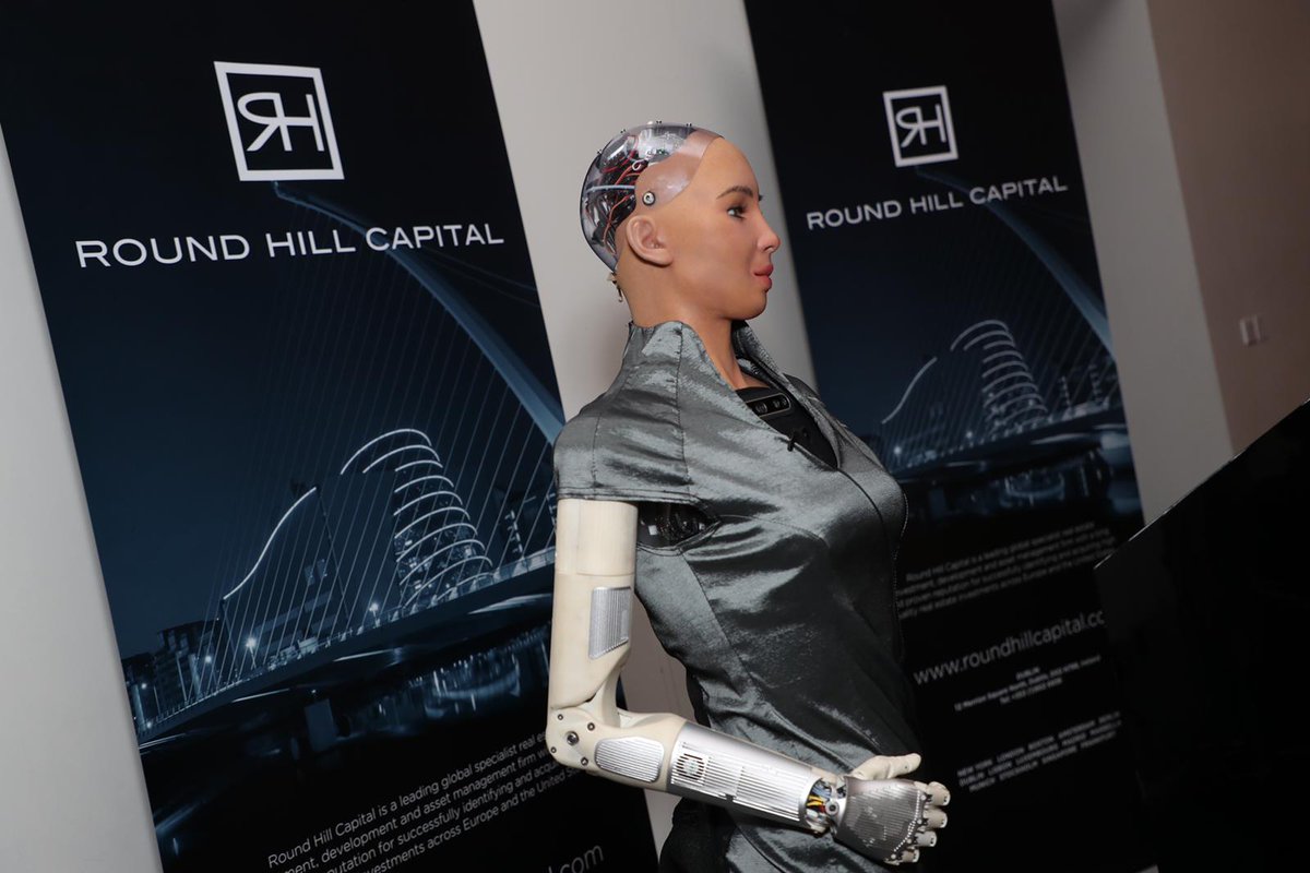 PendulumSummit's tweet photo. Tomorrow's speakers @damekellyholmes & @DrJoeDispenza chat with @FrankieSheahan while they relax for the evening & enjoy some good food and company; even @RealSophiaRobot popped into @themarkerhotel to say hi! Think she might pass on the champers though @😎 #pendulumRHCdinner https://t.co/80ydrOM3ME