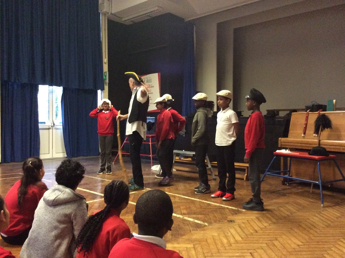 HallsvilleSch's tweet photo. What an exciting morning our Year 6 children had with Anthony Glenn #shakingupshakespeare. They became actors as they learnt the story of Oliver Twist. What a great hook into the writing! Even Star the dog had fun! ⁦@Talk4Writing⁩ ⁦@PieCorbett⁩ https://t.co/K2D7oo8C7A