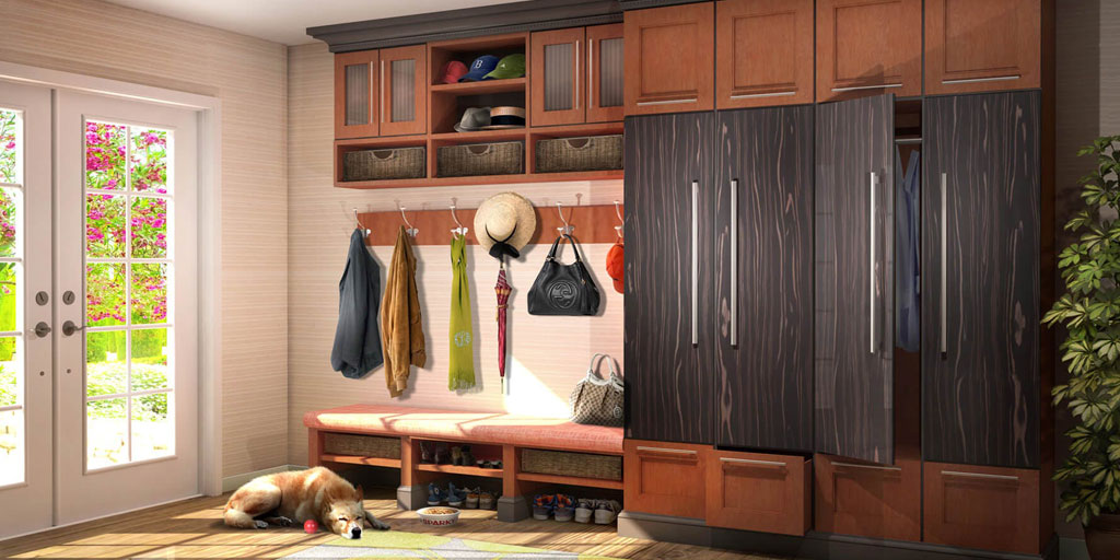 #kbtribechat A4b. I really love this idea by <a href="/ClosetFactory/">Closet Factory</a>. For the family and pets on the go, it’s your one-stop station to grab everything while giving you plenty of room for storage