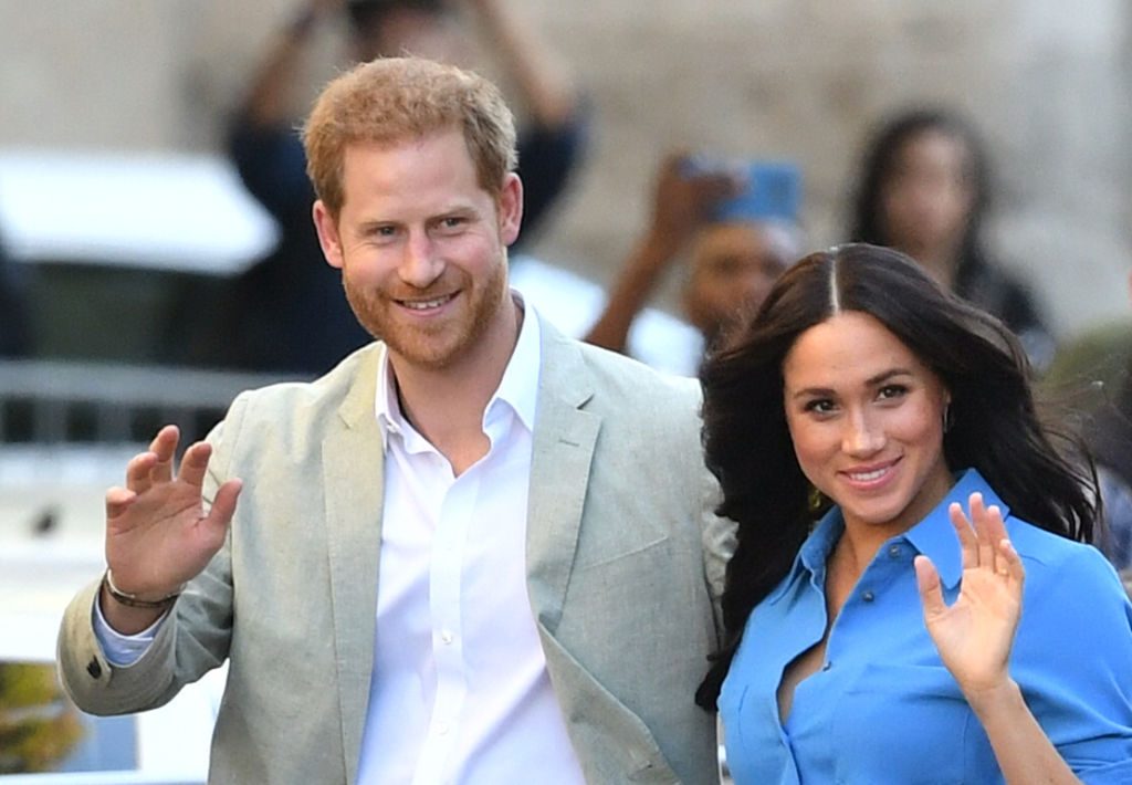 Central_mx's tweet photo. #ÚLTIMAHORA: Los duques de Sussex, Harry y Meghan, anuncian su separación como miembros 'senior' de la corona británica y planean vivir en Norteamérica algún tiempo. Aquí su mensaje: https://t.co/CzkTWuNr84