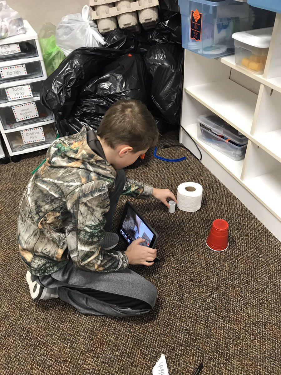 mrspurcell77's tweet photo. Trying our hand at stop motion story telling #makersspace #fourthgradefun #welovetechnology #Proud2bMPS @RohwerE https://t.co/Xz9aGiKHa2