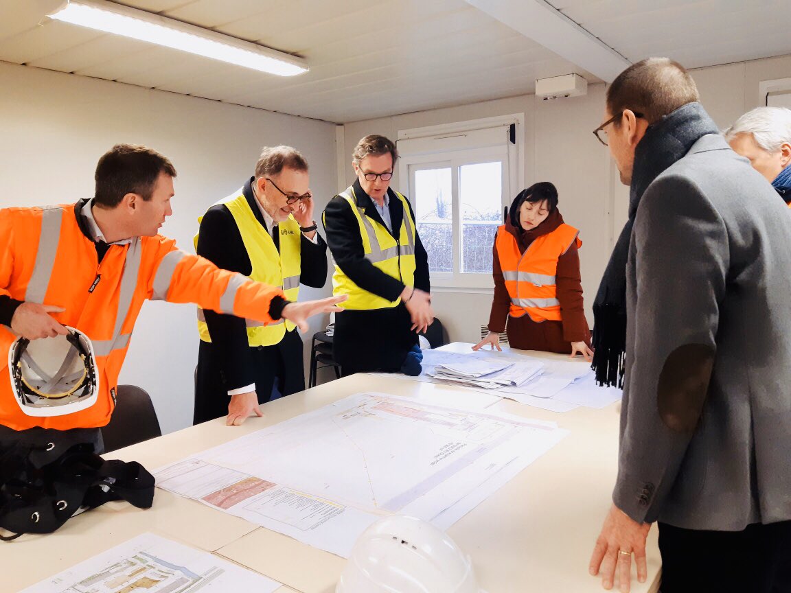 JmBoursier's tweet photo. A la rencontre des équipes @suezFR à #Nantes aujourd'hui.

#SUEZ prépare l'avenir avec des plateformes de pilotage #digital de ses activités et en investissant dans une déchetterie pour ses clients  professionnels. 

🙏 Merci à tous pour  ces échanges passionnants ! https://t.co/9KOMXneO1F