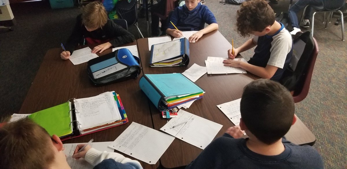AVID students practicing Focused Note Taking by taking notes on how to play a game we'll be doing on Friday! Phases 1-3 today, 4 tomorrow, 5 on Friday! How far they have come! <a href="/CRenfroe4EDU/">Carrie Renfroe, Ed.D</a> <a href="/FortKingMiddle/">Fort King Middle</a>  <a href="/ryan_bennett16/">Ryan Bennett</a> <a href="/wkmcateer4/">William McAteer</a> #MCPS_AVID