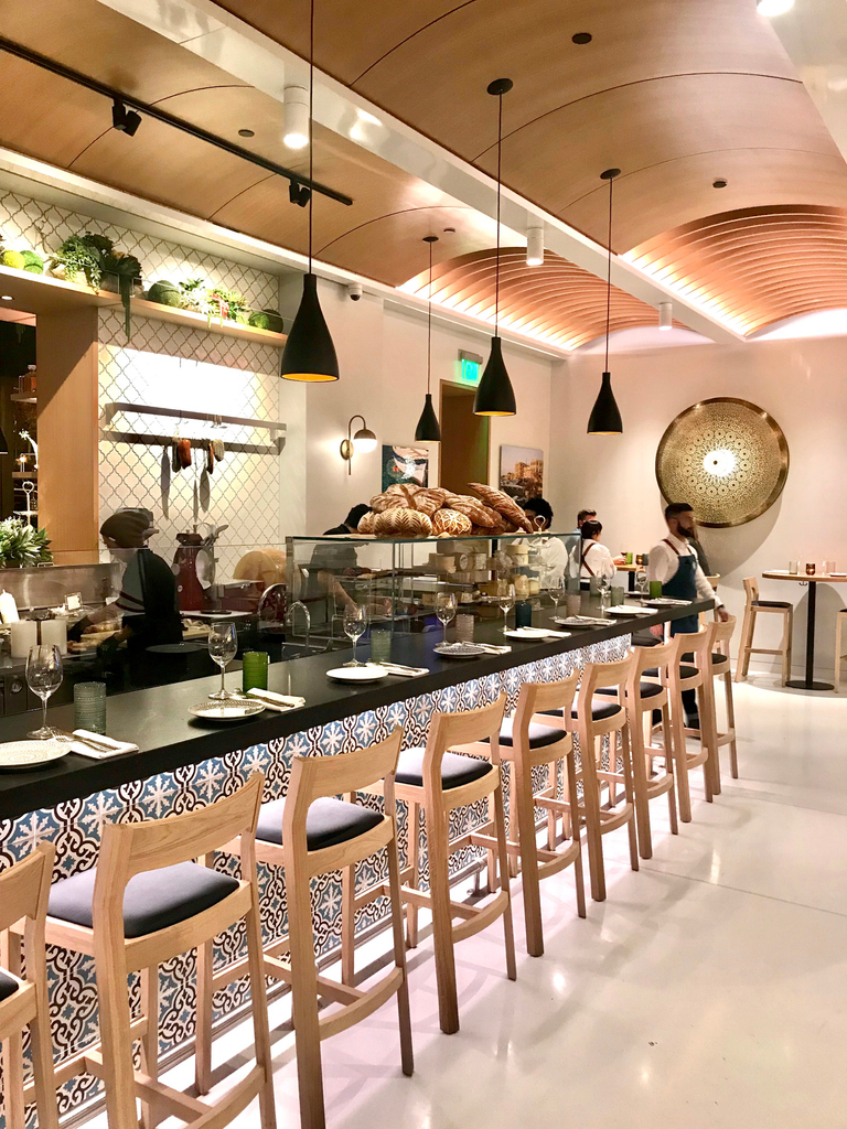 rivieramagoc's tweet photo. #EditorPickOfTheWeek // "Chef Amar Santana (@bbamars) &amp; business partner Ahmed Labbate (@ahmed_labbate) have done it again! The duo are pleasing palates with the stunning multi-concept dining experience-@thehallglobaleatery. We have a winner, @southcoastplaza!" -Allison Mitchell https://t.co/UKtf2uP5y8