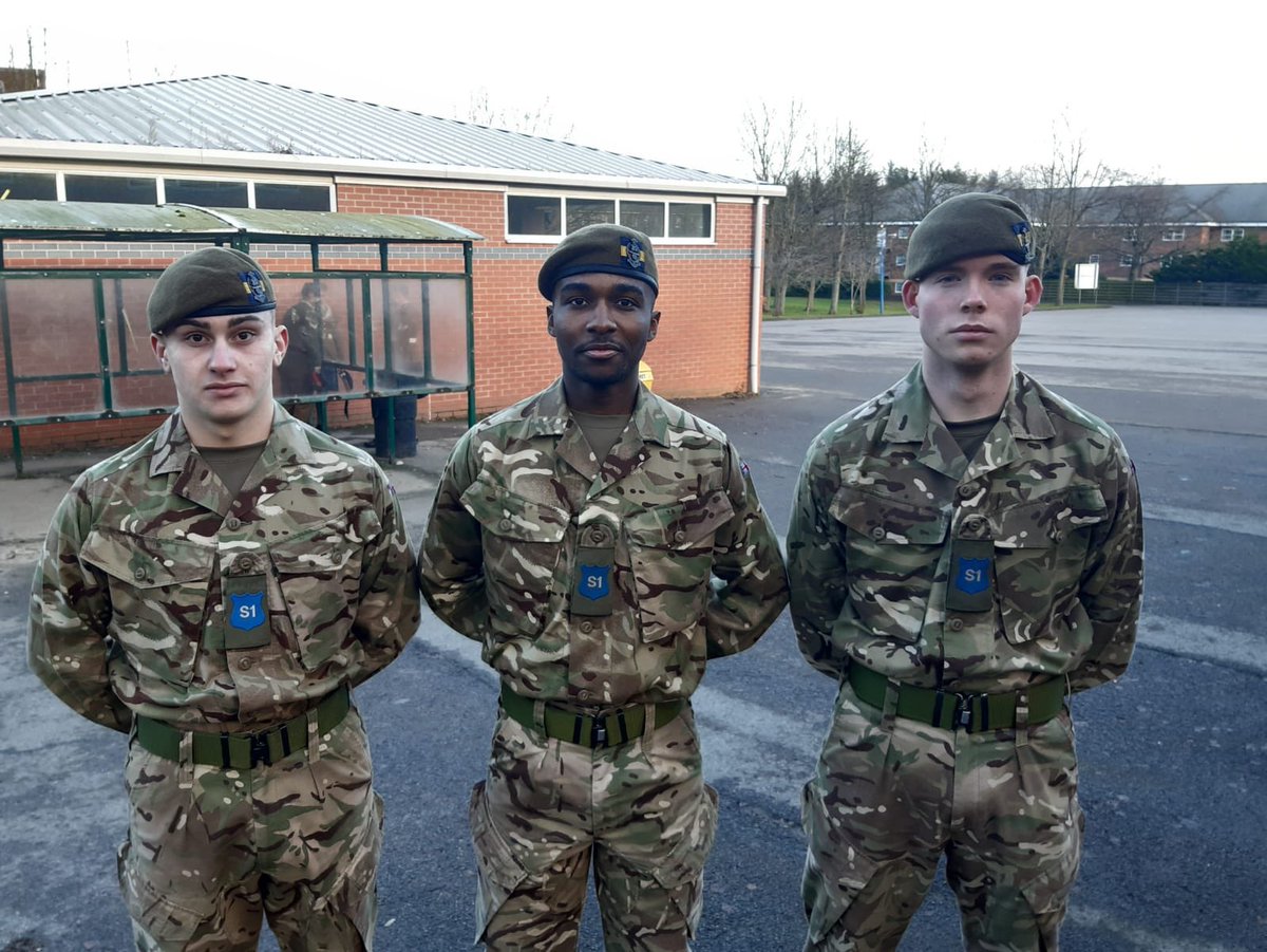 stevenm56362760's tweet photo. Congratulations to the recruits of SW 1 2 & 3 on receiving there berets and completing phase one of the combat infantryman’s course.
Great to see some proud tigers in there #tigerstrong #fiercepride #queensdiv https://t.co/ZpqRcLUDXM
