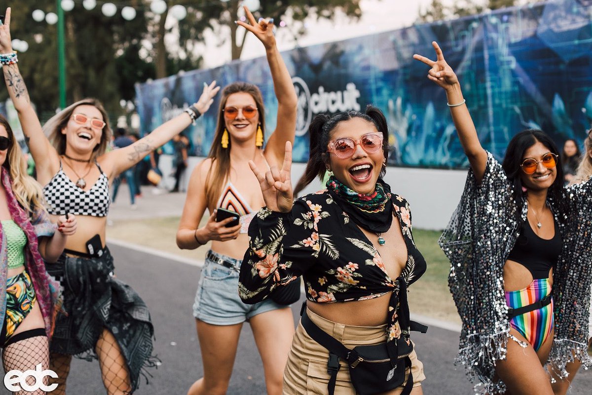FoodtrucksDF's tweet photo. { #Eventos } ¡Sonríe! En menos de un mes nos volveremos a ver. ❤️

#EDCMéxico

🎟️ 👉 https://t.co/lmUUh1ITKZ 😉🙏🏻🙏🏻 #FoodTrucksDF tradicionalmente como todos los años presentes‼️‼️‼️ https://t.co/nx9aw1HRUg