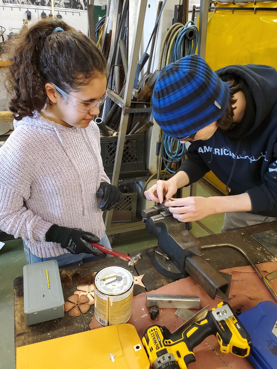 CharihoCeramics's tweet photo. CHS Art &amp; Design Students visited @CHARIHOtech Welding today where CTC students taught their classmates a thing or two about metals! #collaboration #chariholearns #charihotech #chsart #risca https://t.co/bpbbwd0pc2