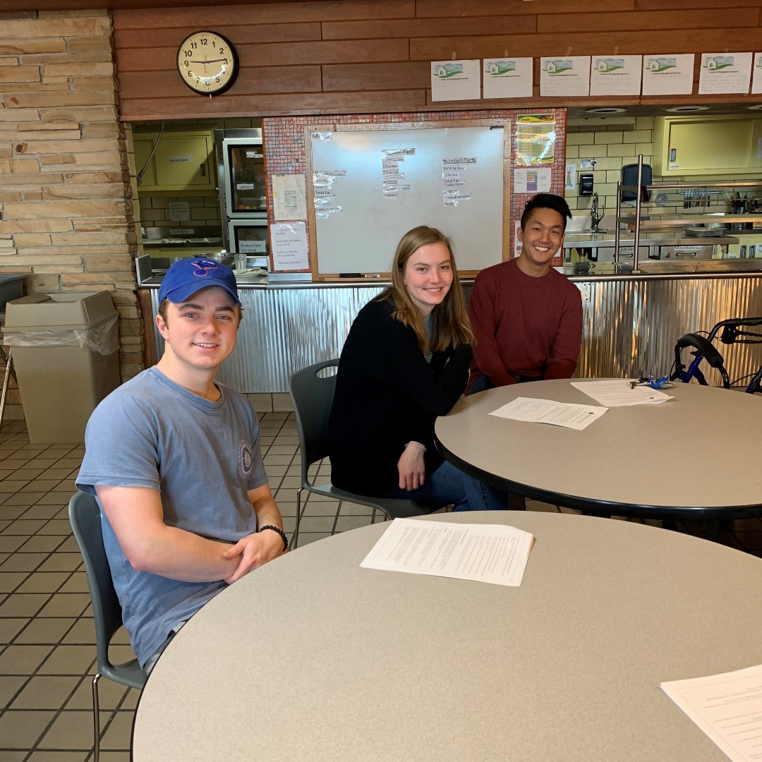Passageway_Iowa's tweet photo. Students from Drake visited us at Passageway before heading off to Hawaii later this week. #mentalhealth #passageway https://t.co/V1GVvVc34D