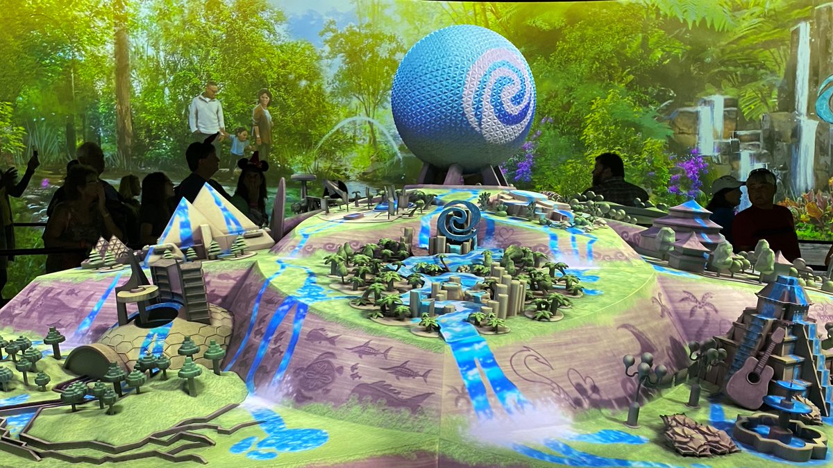 disneypicaday's tweet photo. When I first walked into this awesome multi-media experience, I got scared that not only were they going to change a lot of attractions at #EPCOT, but that the new #EPCOTExperience was going to include a lot more hills. Changing stuff is bad enough, but no hills please :) https://t.co/eFnMpLfyLx